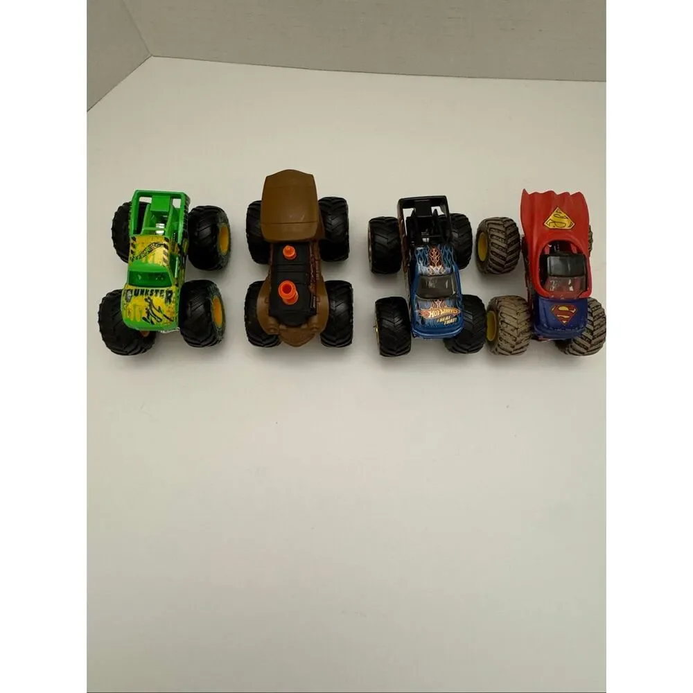 Hot Wheels Monster Trucks Set of 4 Loco Punk Superman Gunkster Beat That